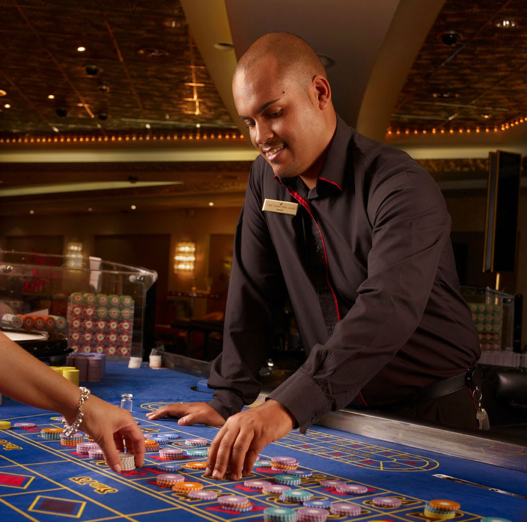 Online slot machine reels